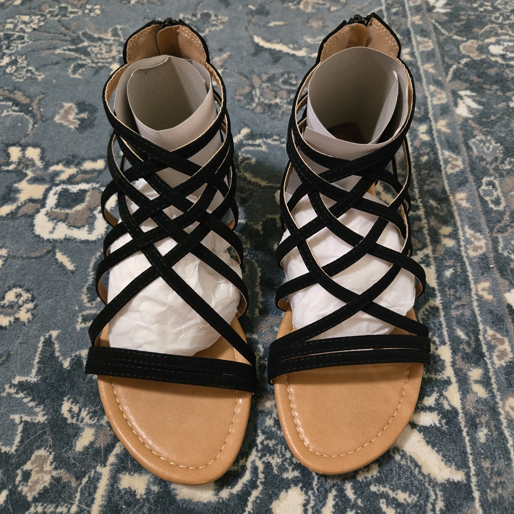 NWOT Women's Black Strappy Sandals - Picture 8 of 9